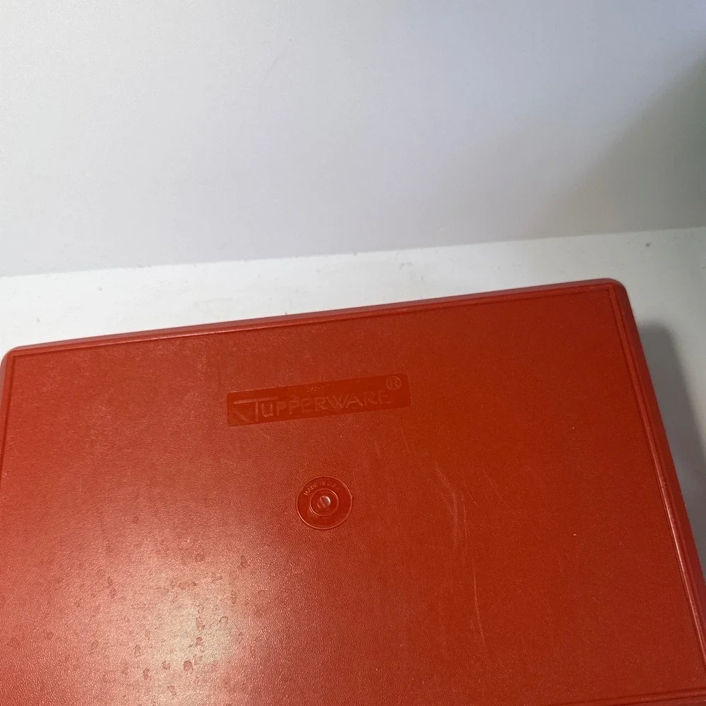 Tupperware Food Storage Container Vintage 290-7 Red Sheer Lid 13x9 GoodCondition